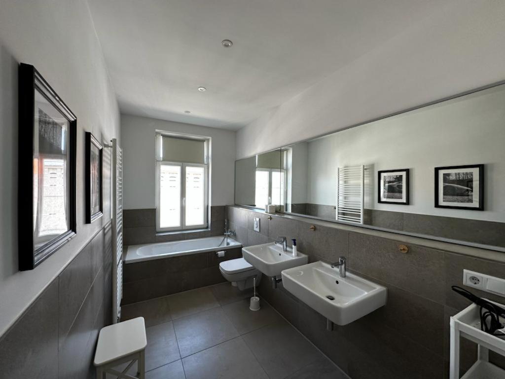 Nr 14 - Hochwertiges 3 Zimmer Maisonette Appartment Mit Grosszugigen Wohnbereich Und Balkon ไลป์ซิก ภายนอก รูปภาพ